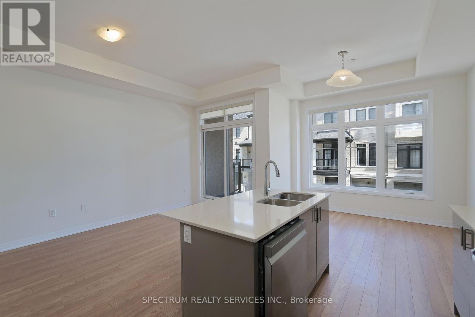 Blk 7-04 -176 De La Roche Drive, Vaughan (Vellore Village), Ontario  L4H 5G4 - Photo 14 - N12501538