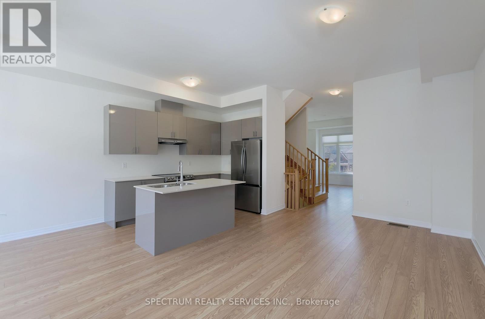 Blk 7-04 -176 De La Roche Drive, Vaughan (Vellore Village), Ontario  L4H 5G4 - Photo 5 - N12501538