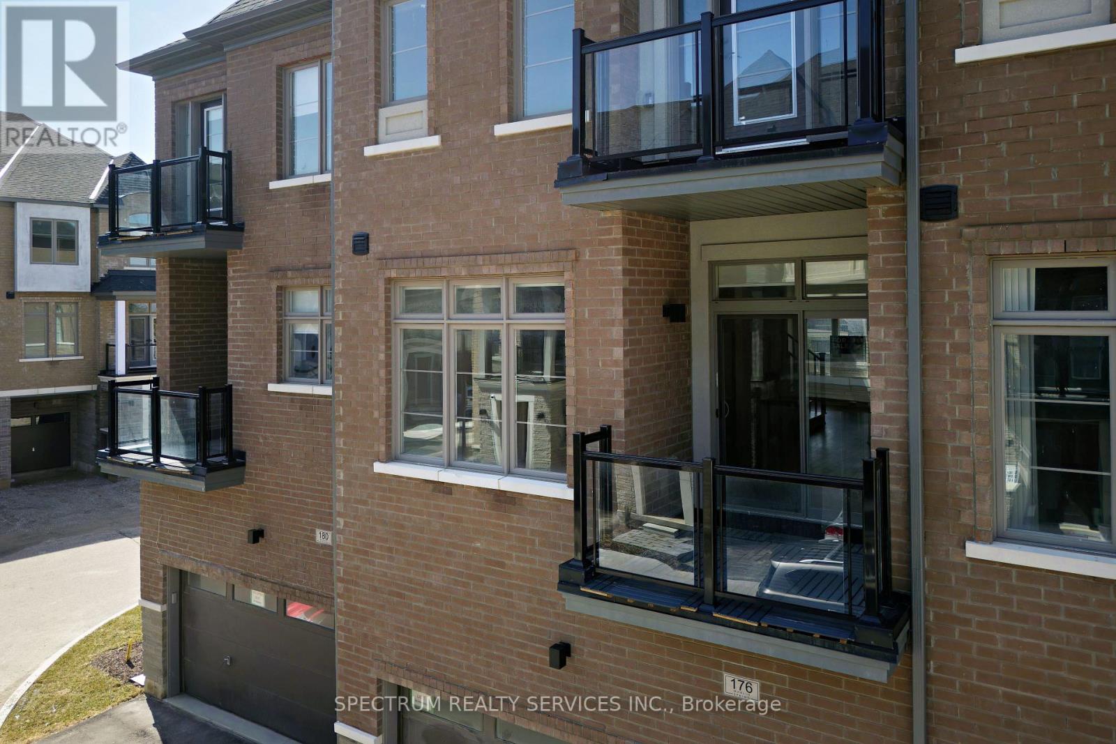 Blk 7-04 -176 De La Roche Drive, Vaughan (Vellore Village), Ontario  L4H 5G4 - Photo 9 - N12501538