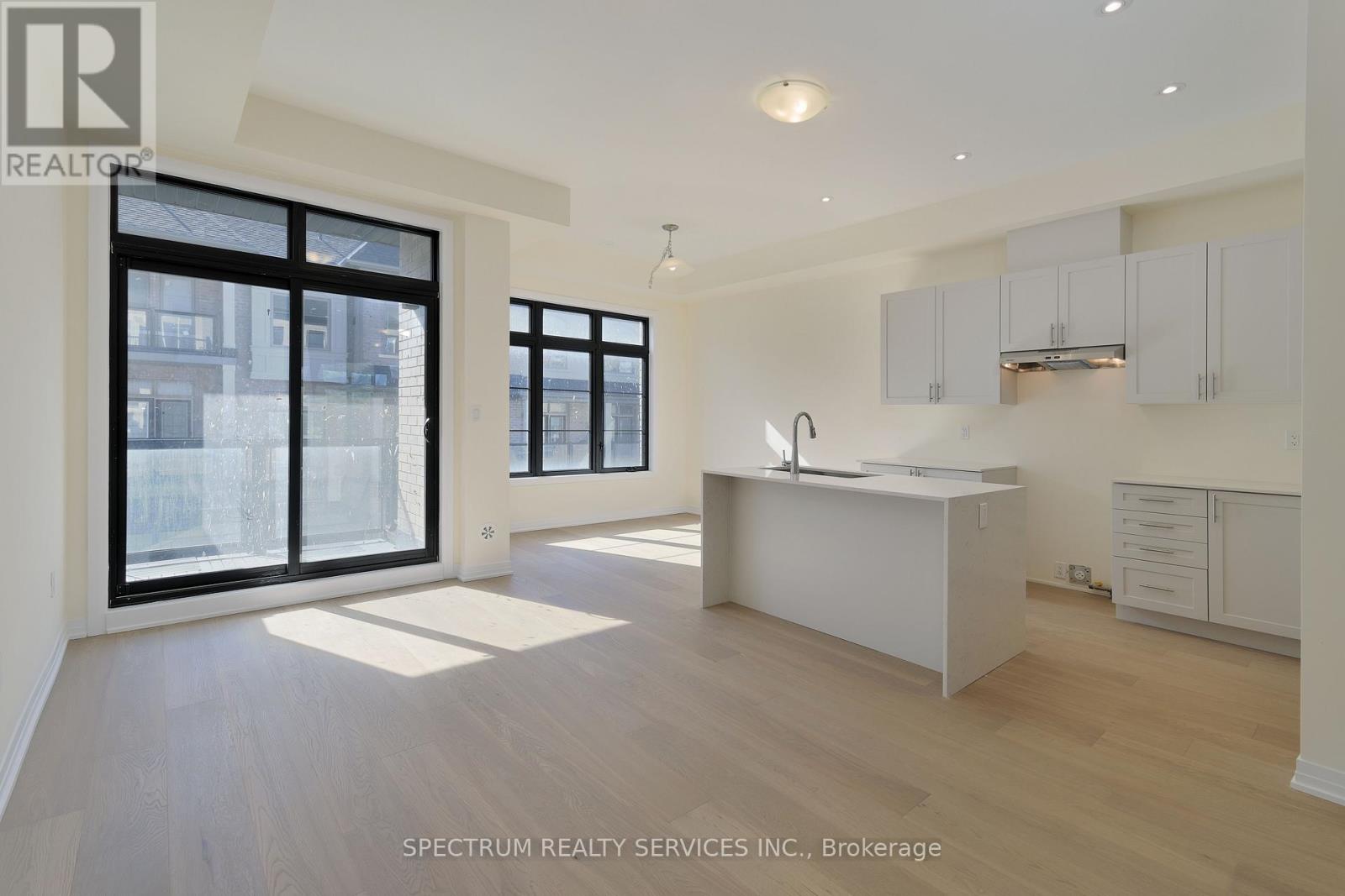 Blk 3-05 -74 De La Roche Drive, Vaughan, Ontario  L4H 5G4 - Photo 11 - N12501542