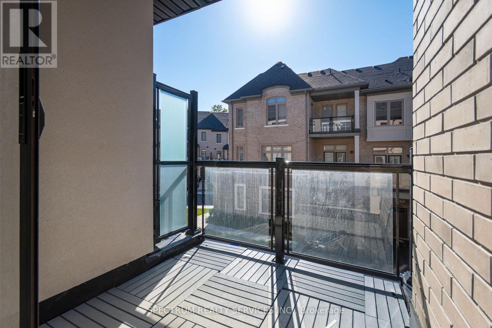 Blk 3-05 -74 De La Roche Drive, Vaughan, Ontario  L4H 5G4 - Photo 12 - N12501542