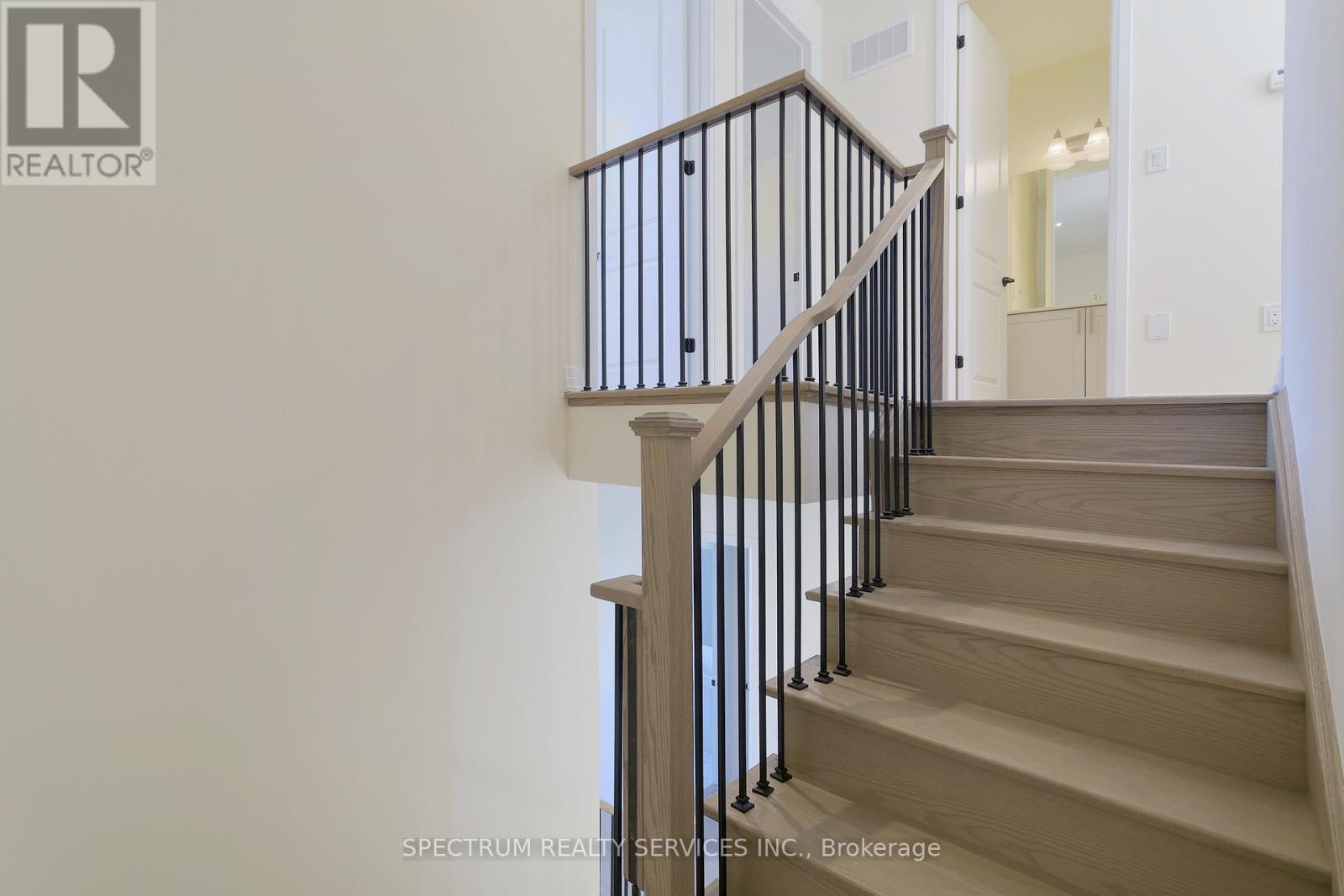 Blk 3-05 -74 De La Roche Drive, Vaughan, Ontario  L4H 5G4 - Photo 21 - N12501542