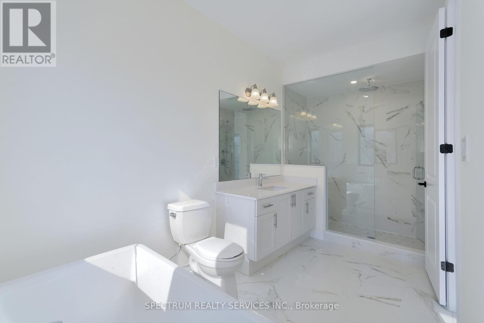 Blk 3-05 -74 De La Roche Drive, Vaughan, Ontario  L4H 5G4 - Photo 28 - N12501542