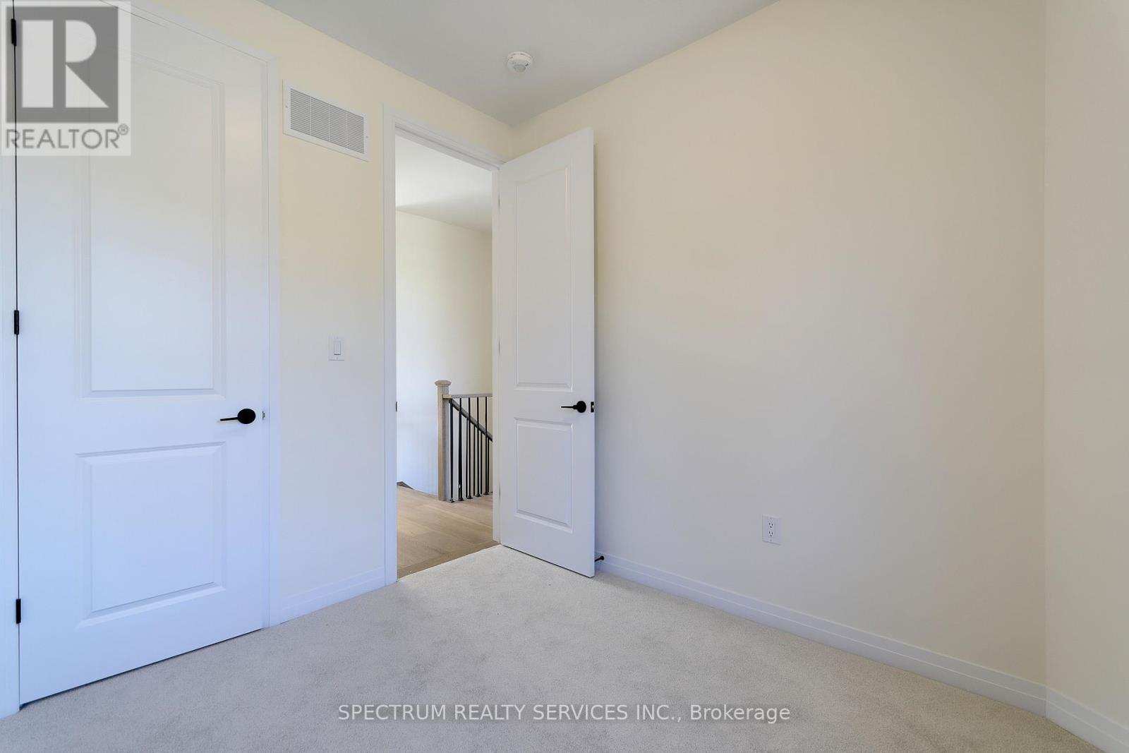 Blk 3-05 -74 De La Roche Drive, Vaughan, Ontario  L4H 5G4 - Photo 34 - N12501542