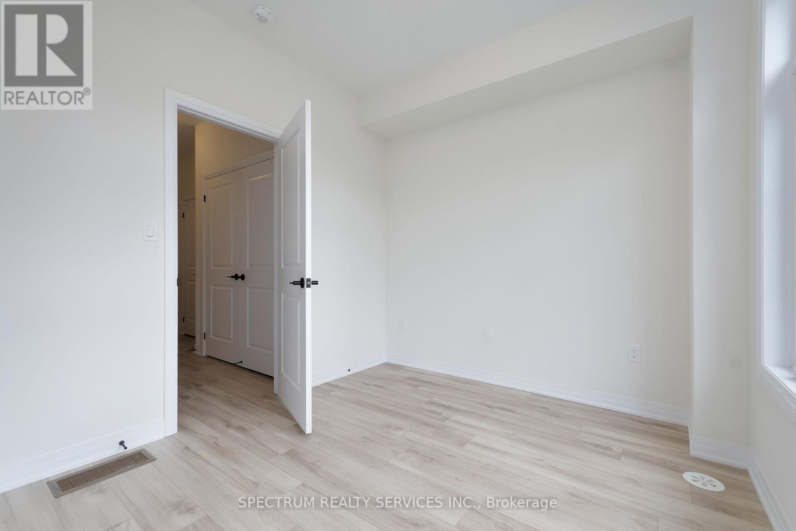 Blk 16-03 -15 Archambault Way, Vaughan (Vellore Village), Ontario  L4H 5G4 - Photo 31 - N12501544