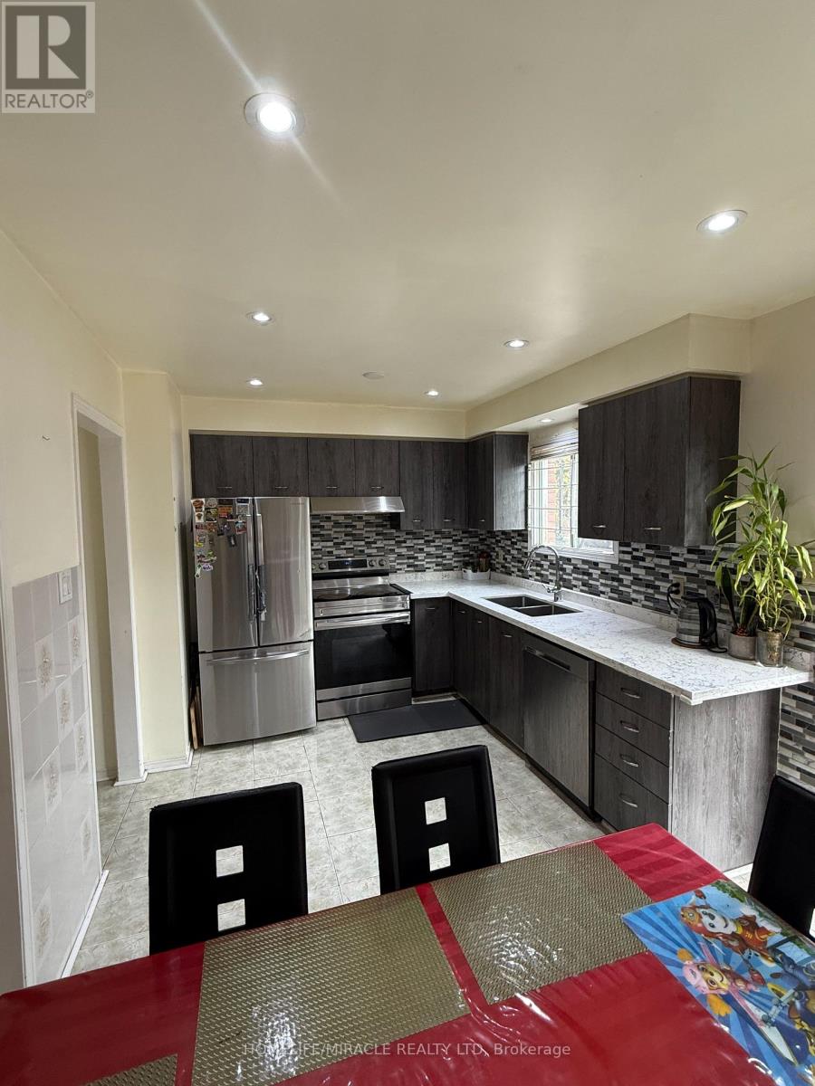 Main &second Floor - 2 Ketchum Crescent, Markham (Middlefield), Ontario  L3S 3G2 - Photo 14 - N12501556