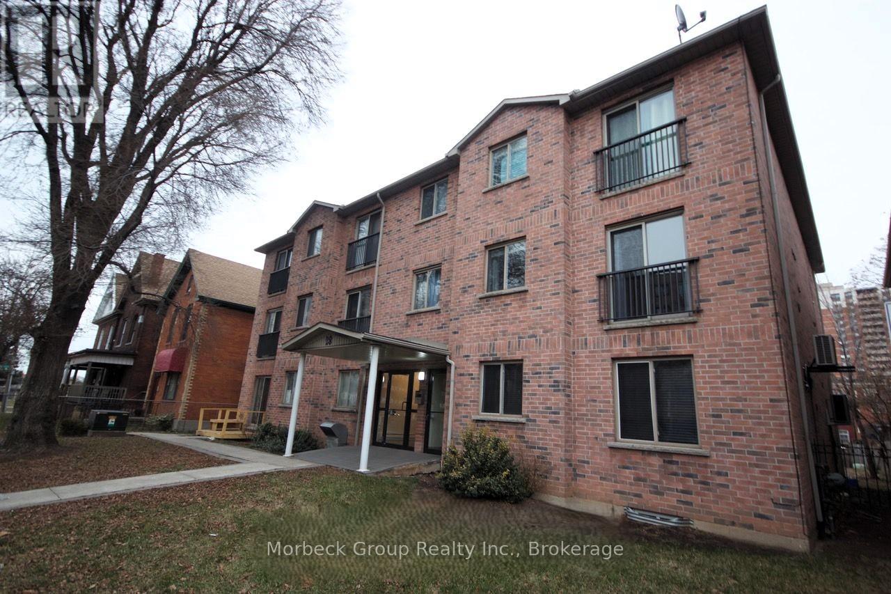 208 - 28 VICTORIA AVENUE N, Hamilton, Ontario