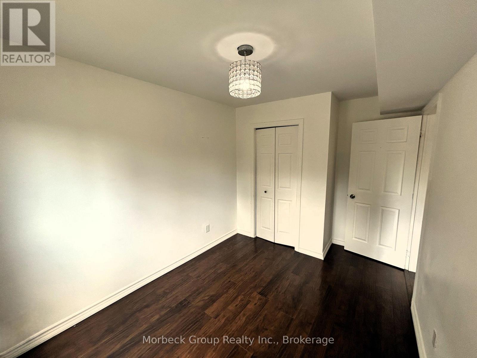 208 - 28 Victoria Avenue N, Hamilton, Ontario  L8L 5E1 - Photo 6 - X12501576