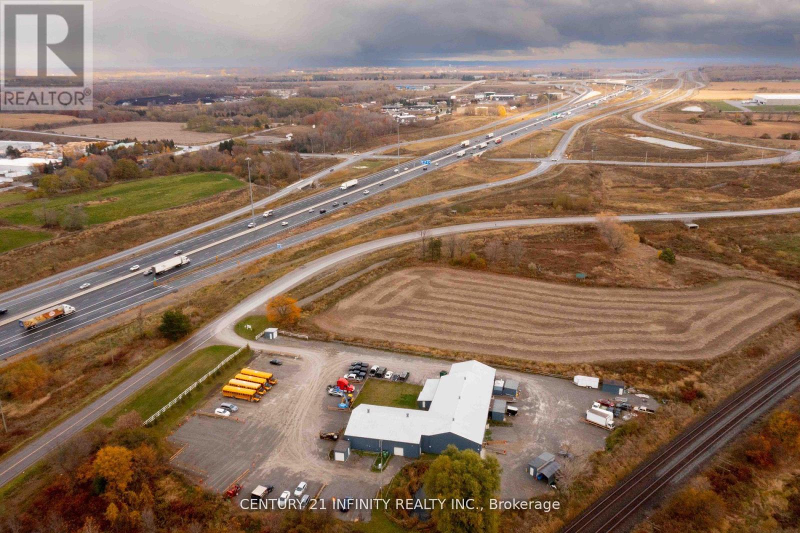 1701 Darlington Park Road, Clarington (Courtice), Ontario  L1E 2P7 - Photo 3 - E12501610