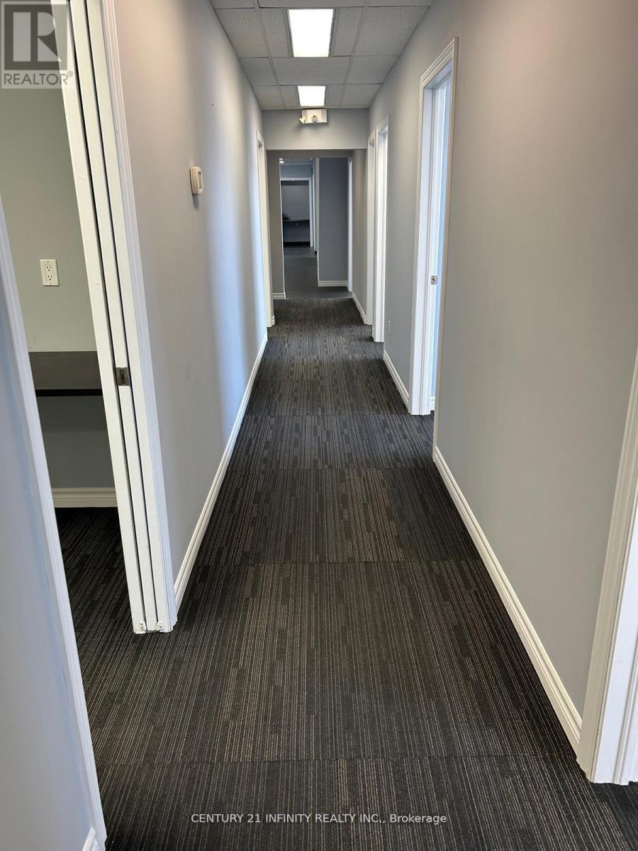 209 - 323 Kerr Street, Oakville (Co Central), Ontario  L6K 3B6 - Photo 14 - W12501608