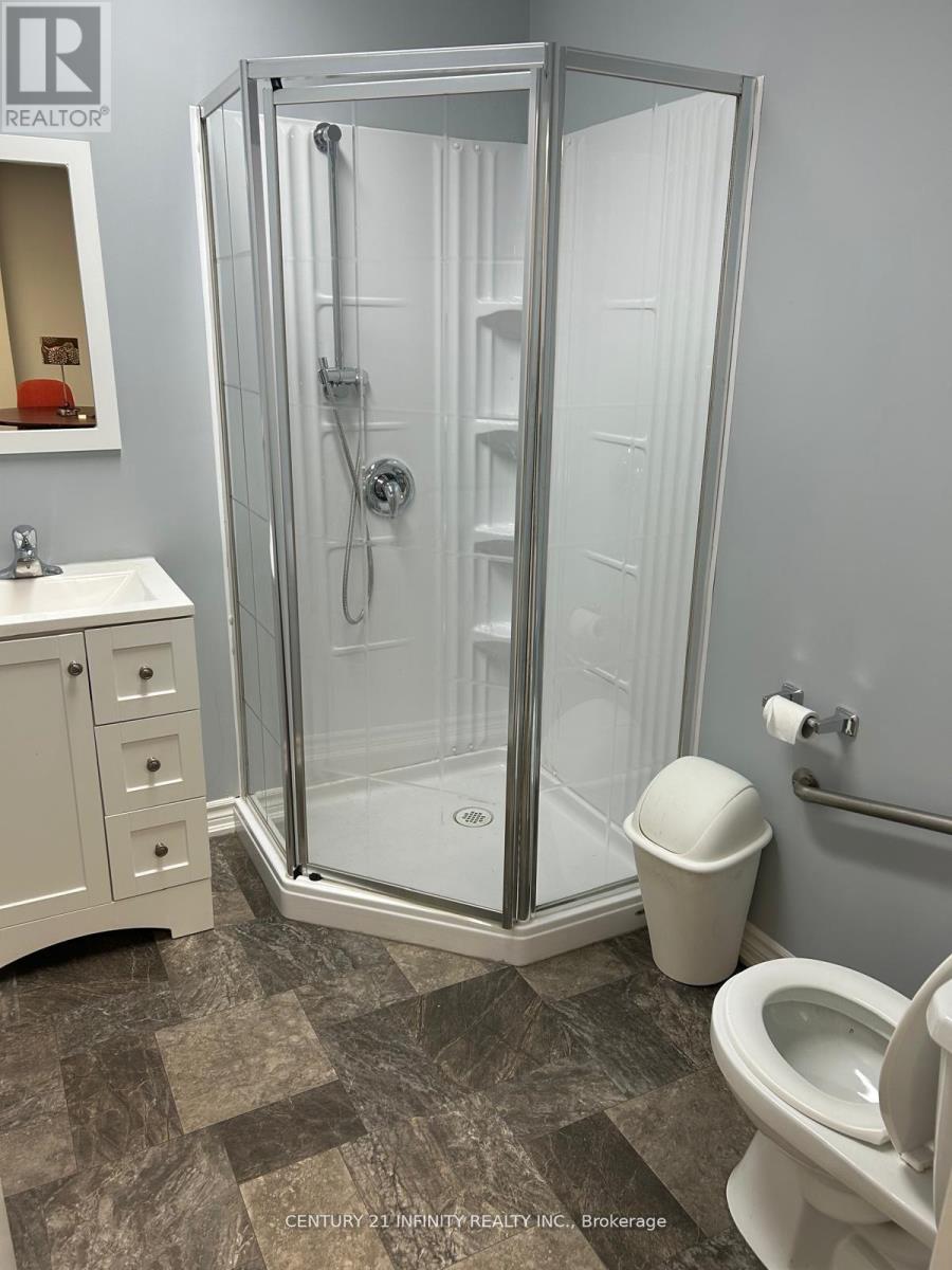 209 - 323 Kerr Street, Oakville (Co Central), Ontario  L6K 3B6 - Photo 19 - W12501608