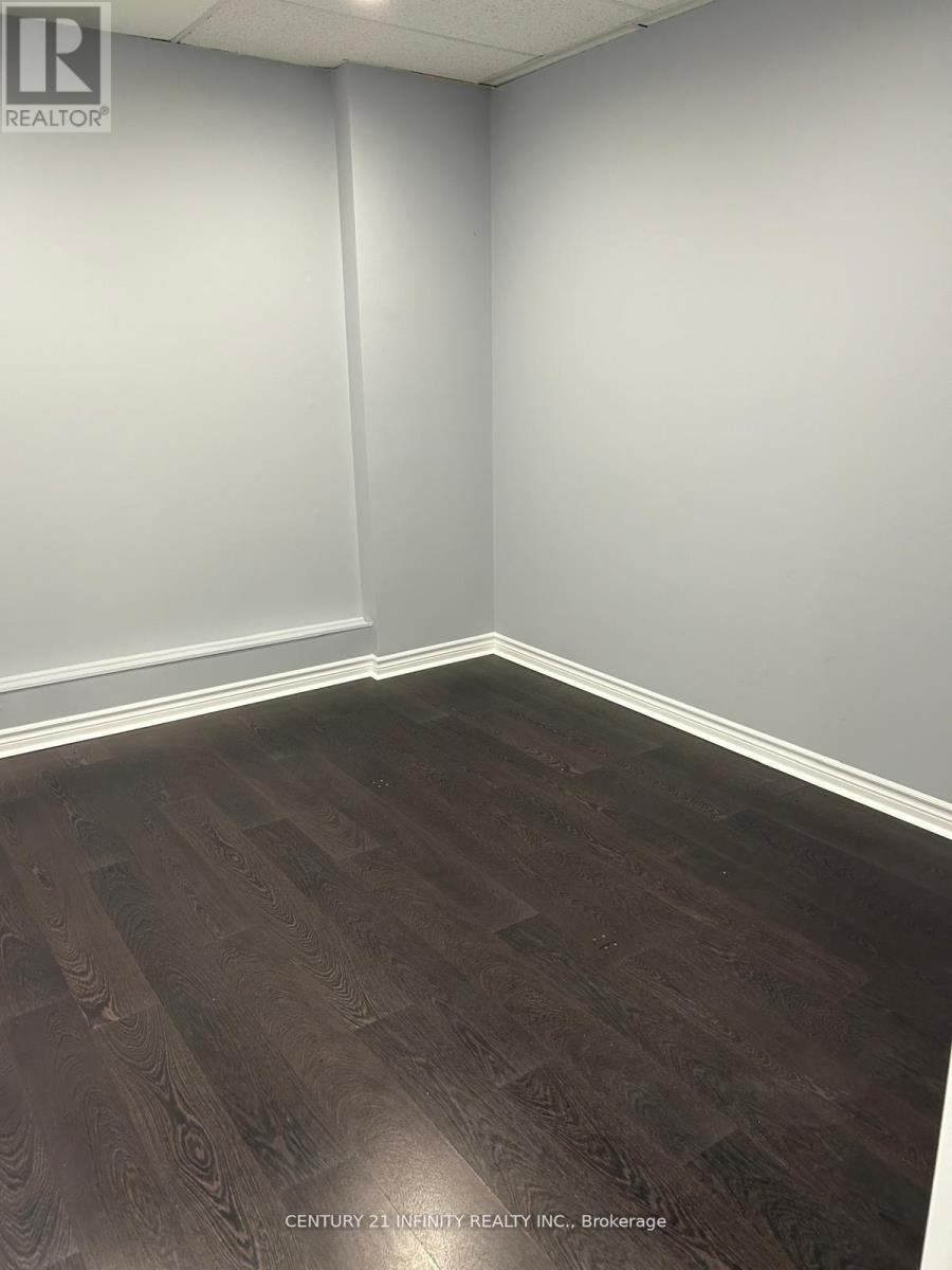 209 - 323 Kerr Street, Oakville (Co Central), Ontario  L6K 3B6 - Photo 8 - W12501608