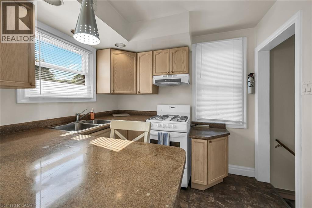 894 Garth Street, Hamilton, Ontario  L9G 4K9 - Photo 5 - 40761360