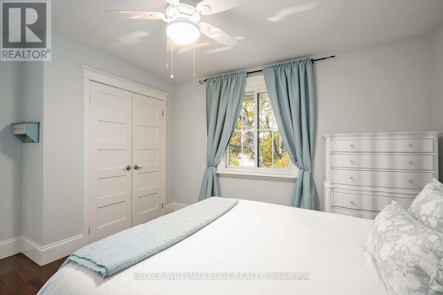 359 Camelot Court, Burlington, Ontario  L7L 2G2 - Photo 30 - W12501548