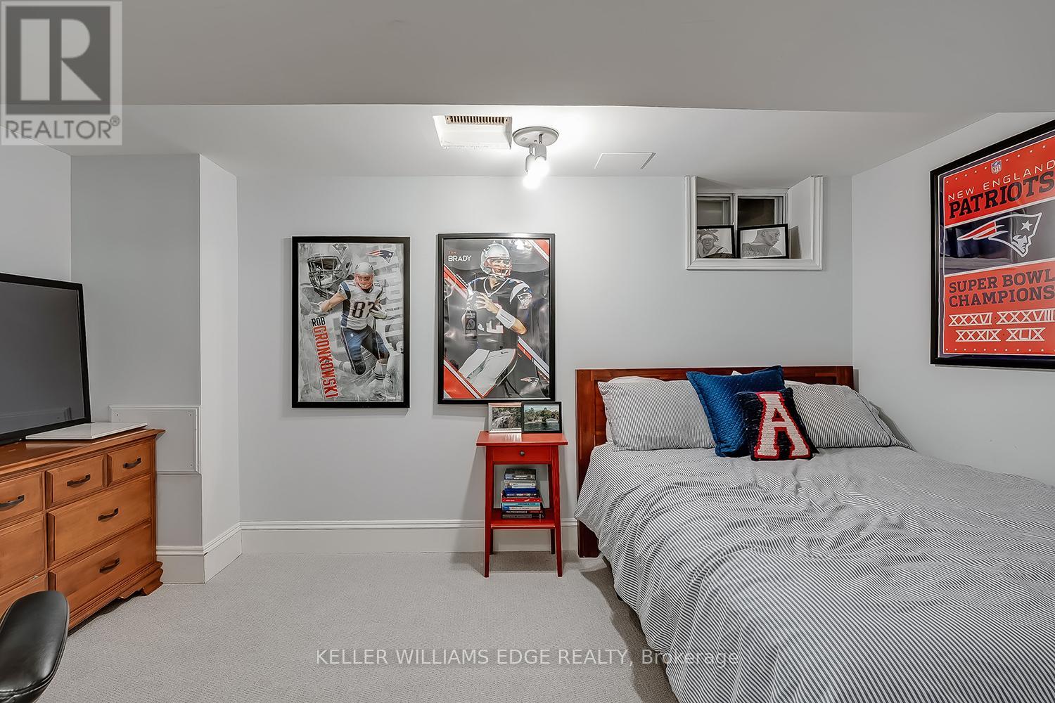 359 Camelot Court, Burlington, Ontario  L7L 2G2 - Photo 43 - W12501548