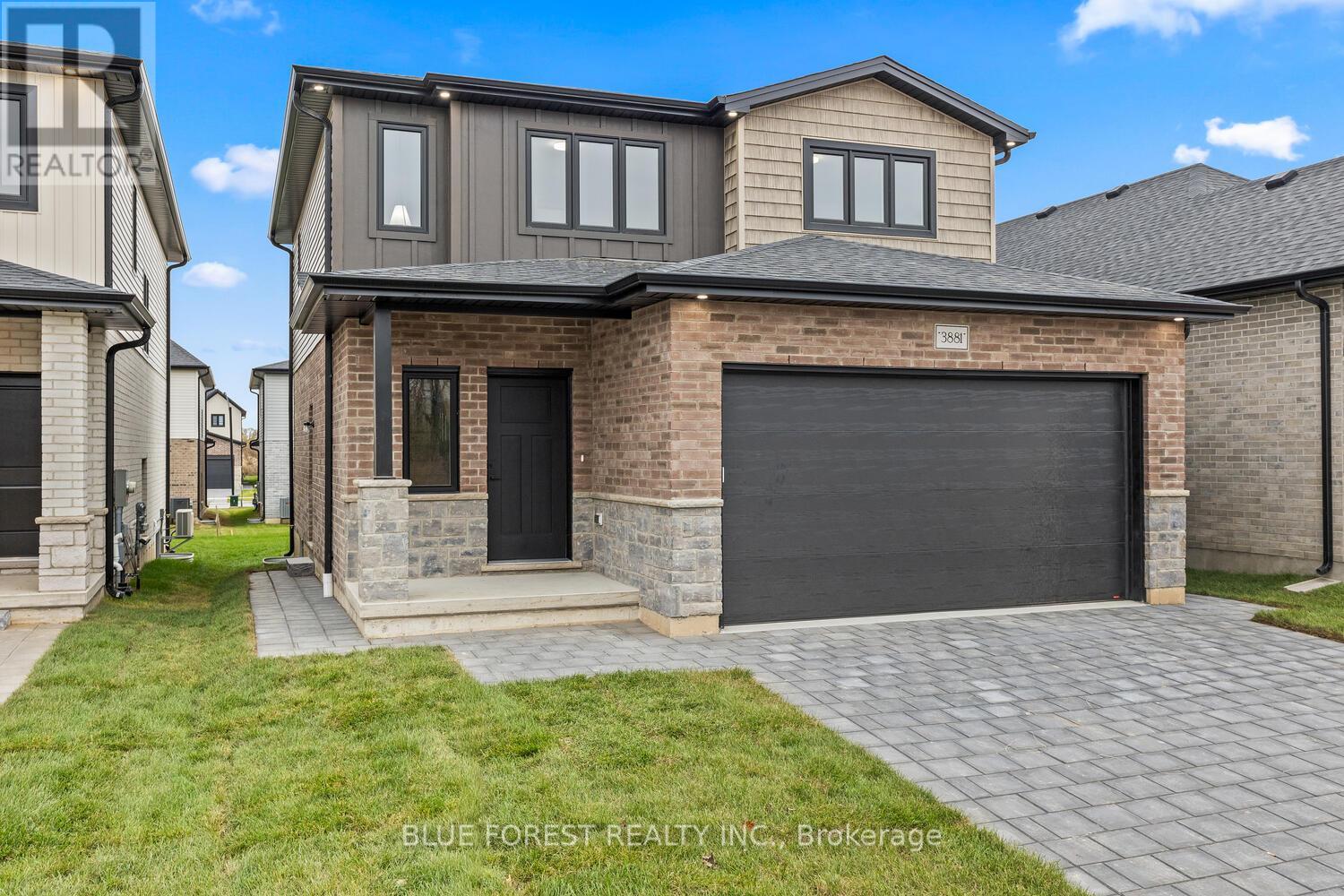 3881 AYRSHIRE AVENUE, London South, Ontario