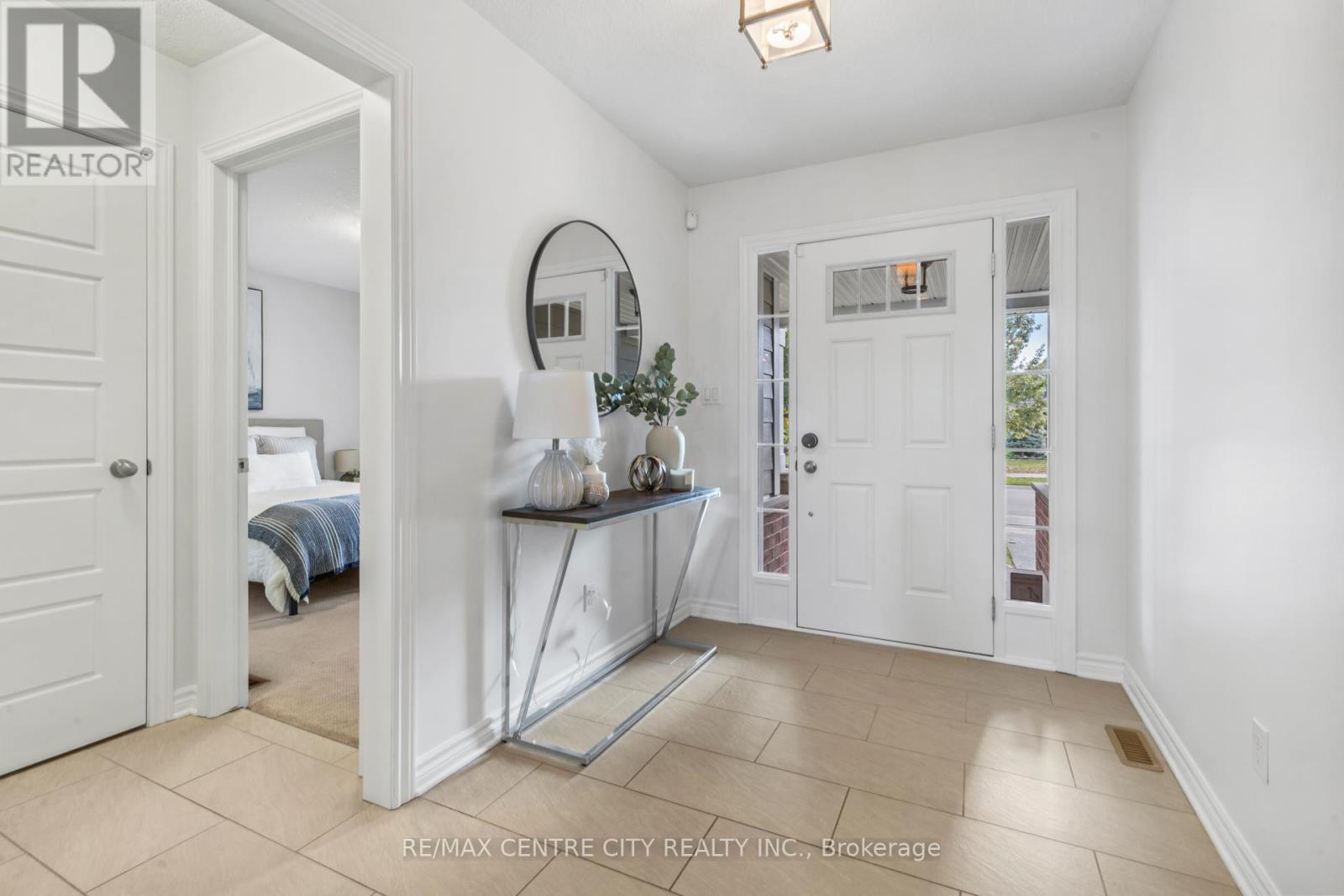 177 Lake Margaret Trail, St. Thomas, Ontario  N5R 0B7 - Photo 4 - X12501602