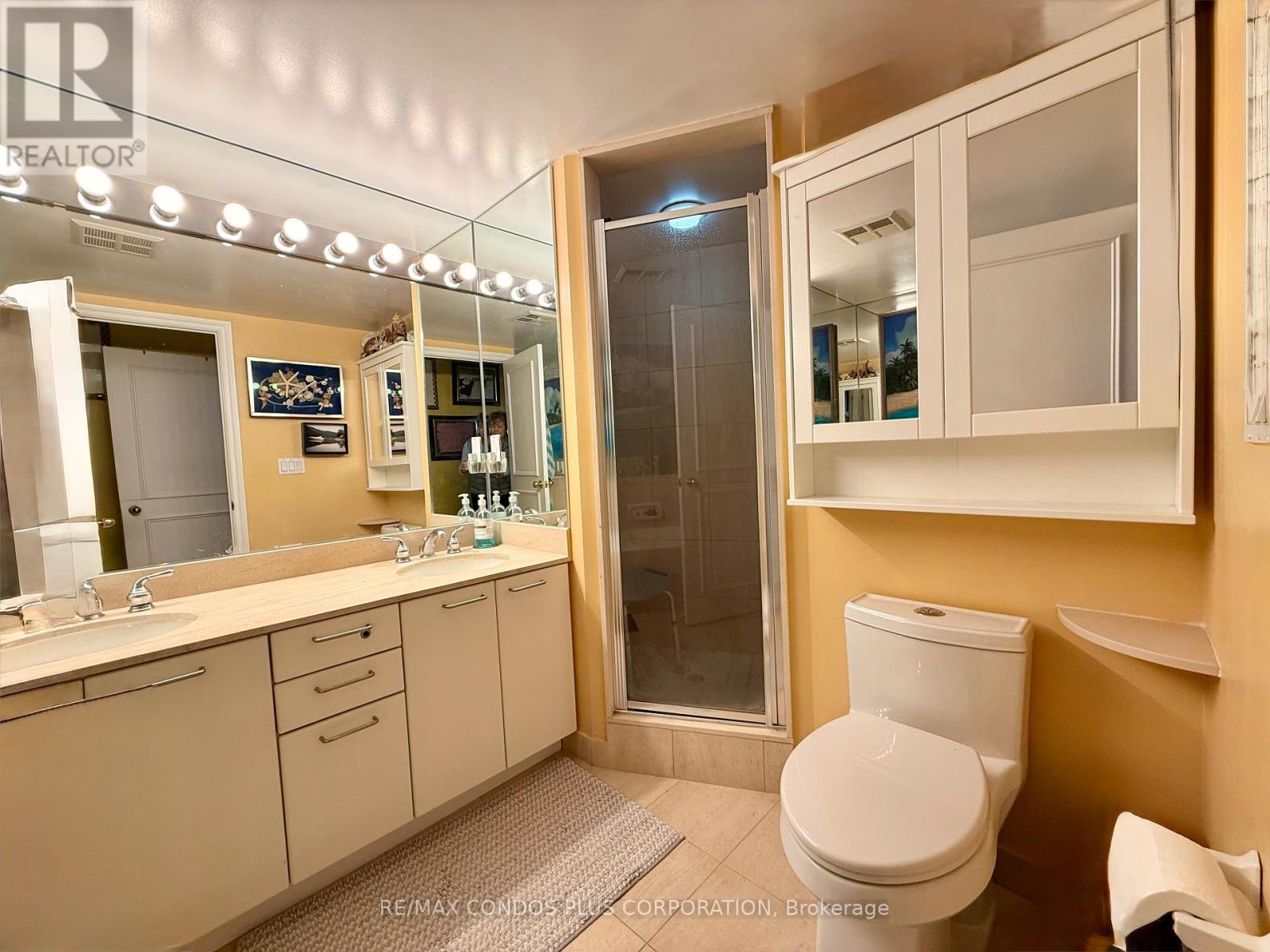 4405 - 1 Palace Pier Court, Toronto, Ontario  M8V 3W9 - Photo 23 - W12501318