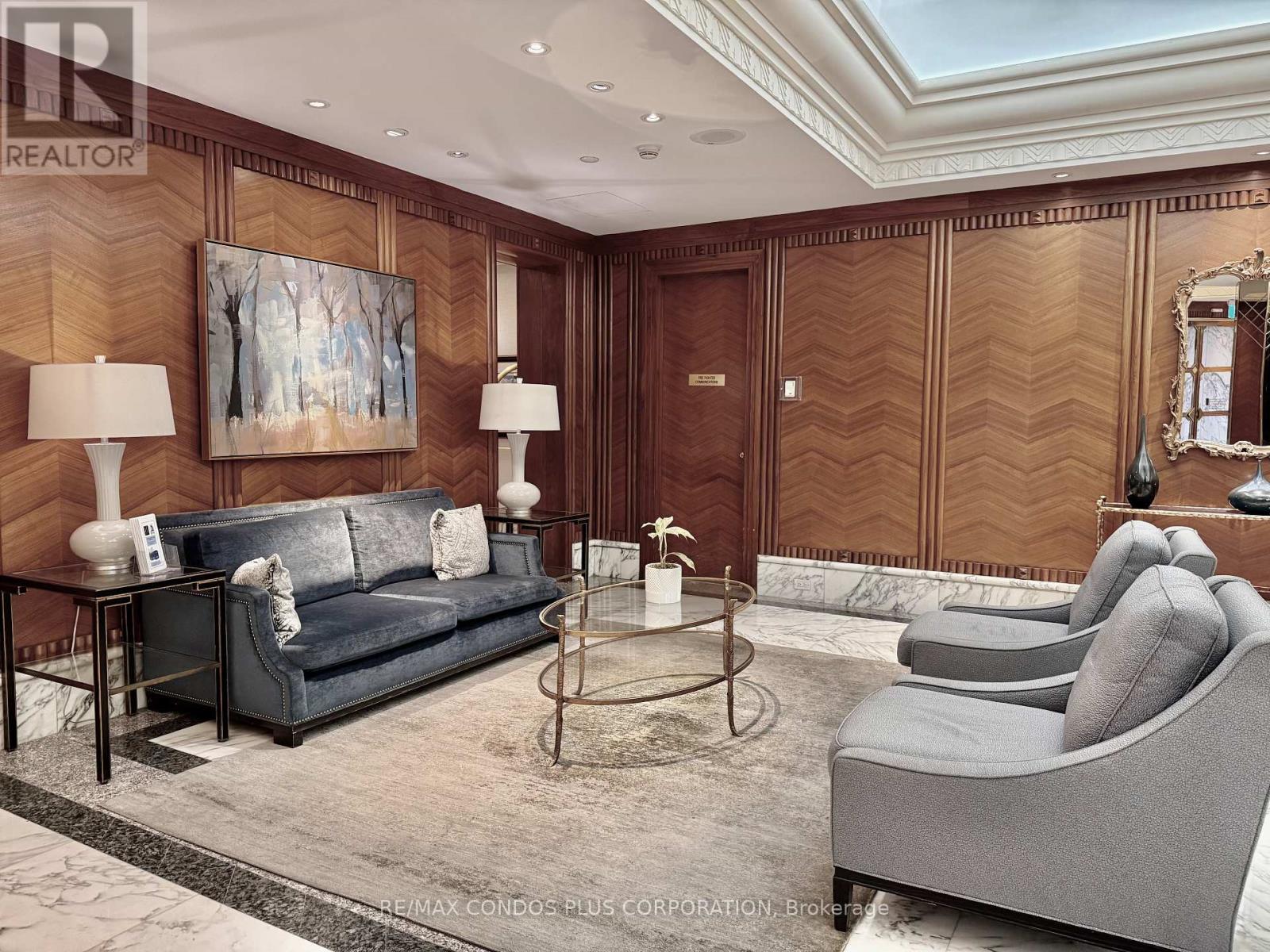 4405 - 1 Palace Pier Court, Toronto, Ontario  M8V 3W9 - Photo 21 - W12501318