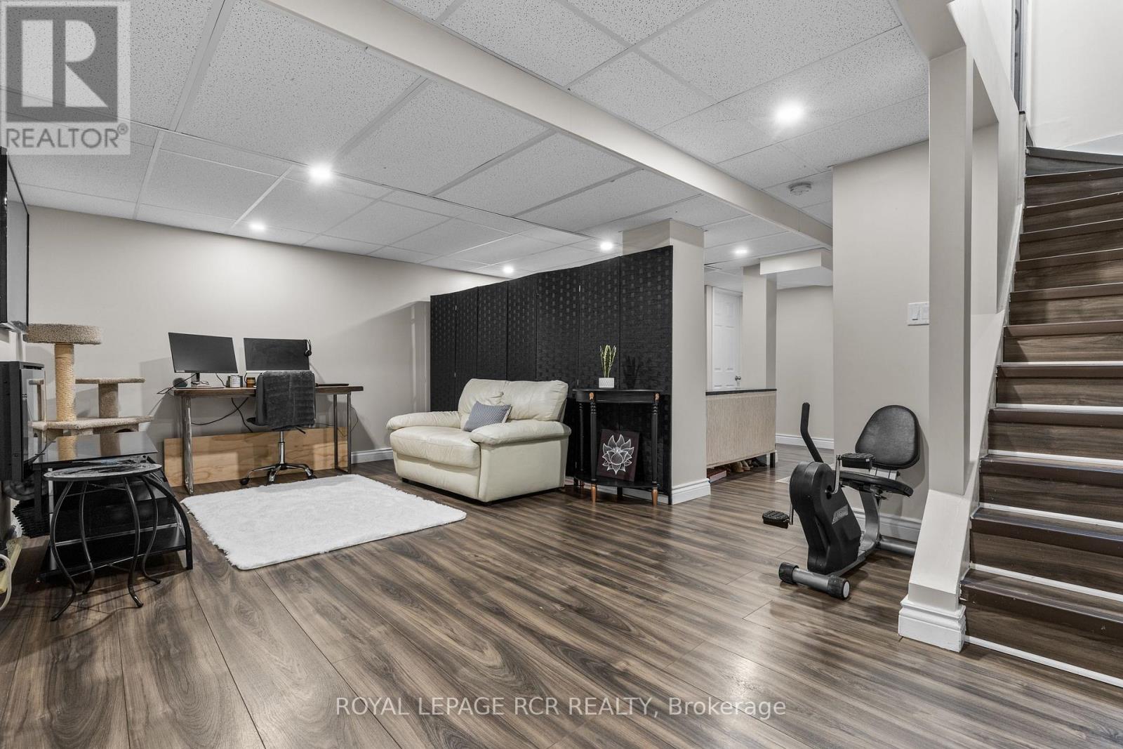 120 Howard Crescent, Orangeville, Ontario L9W 4W2 - Photo 21 - W12373160