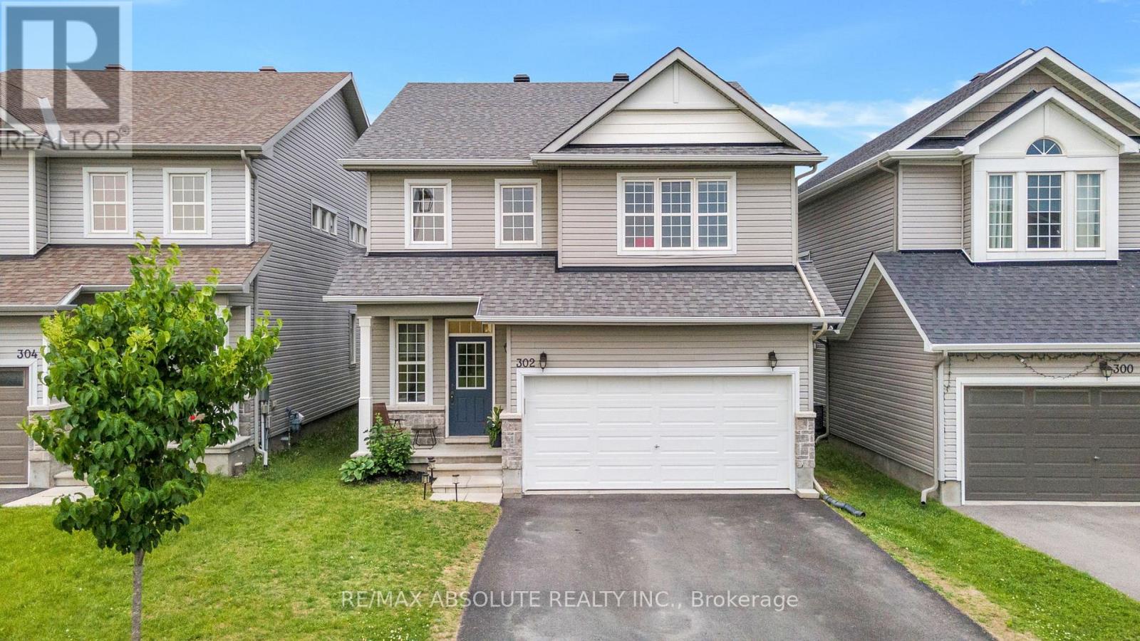302 HALIBURTON HEIGHTS, Ottawa, Ontario