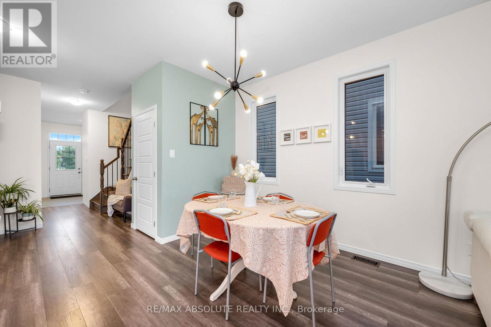 302 Haliburton Heights, Ottawa, Ontario  K2S 1S3 - Photo 11 - X12501606