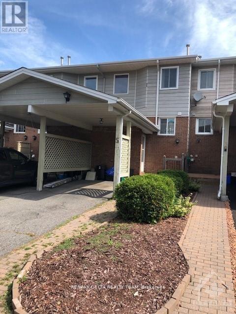 5 STAMFORD PRIVATE, Ottawa, Ontario