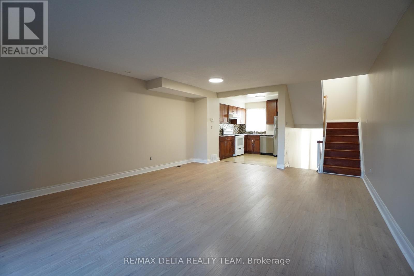 5 Stamford Private, Ottawa, Ontario  K1T 3J2 - Photo 8 - X12501650