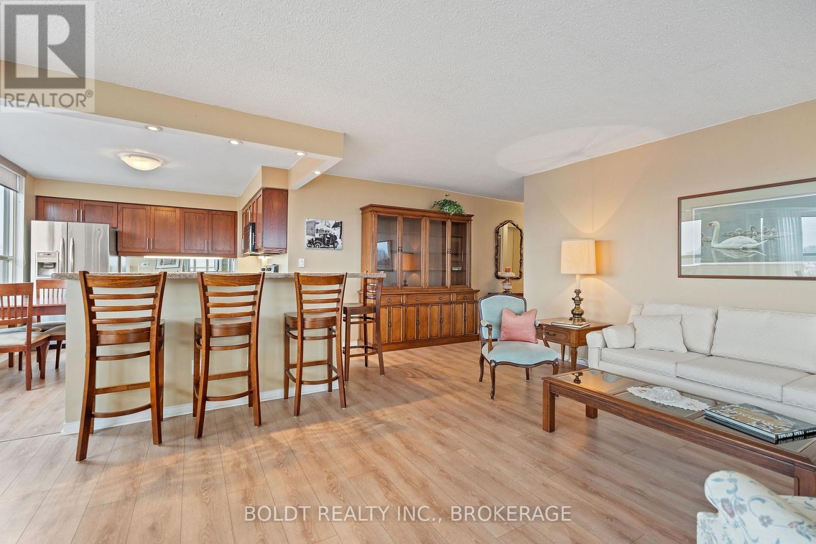 603 - 3 Towering Heights Boulevard, St. Catharines, Ontario L2T 4A4 - Photo 10 - X12501574