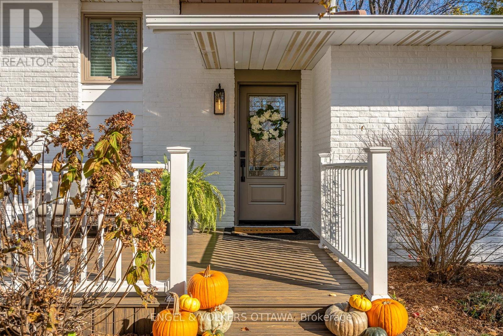 3293 Warner Way, Ottawa, Ontario  K0A 2W0 - Photo 3 - X12501496