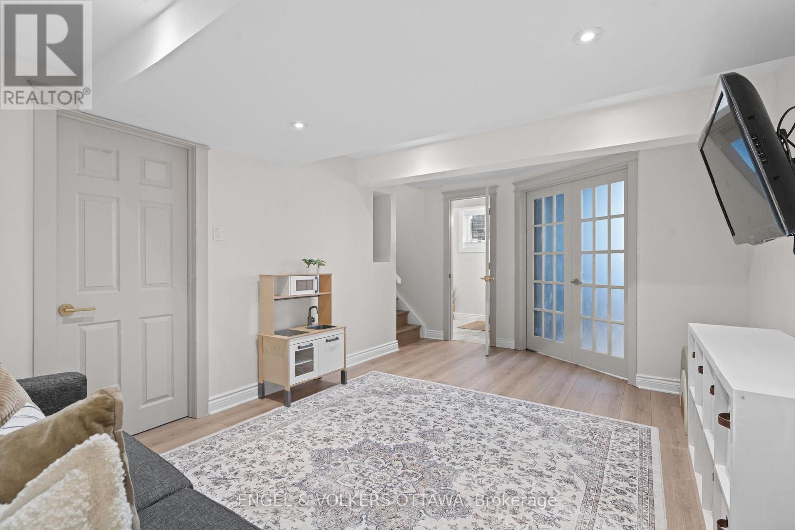 3293 Warner Way, Ottawa, Ontario  K0A 2W0 - Photo 31 - X12501496