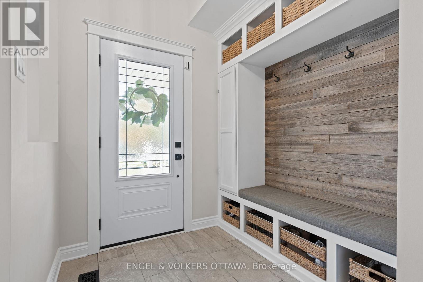 3293 Warner Way, Ottawa, Ontario  K0A 2W0 - Photo 4 - X12501496