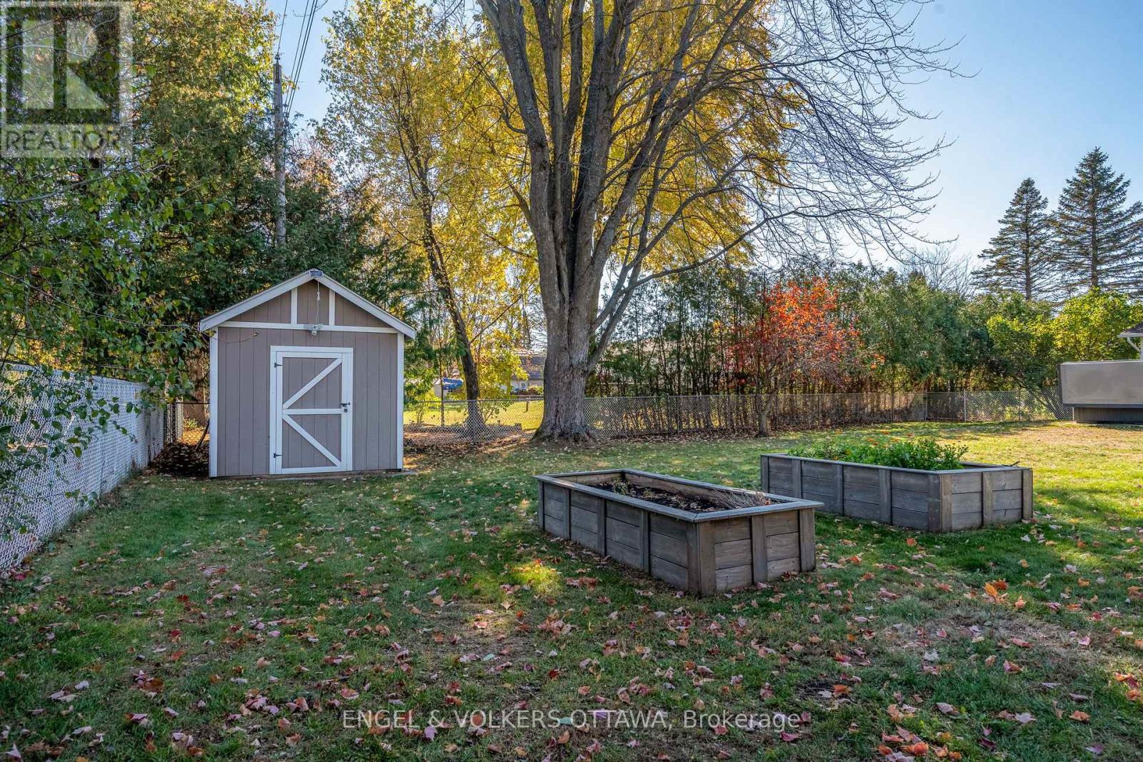 3293 Warner Way, Ottawa, Ontario  K0A 2W0 - Photo 40 - X12501496