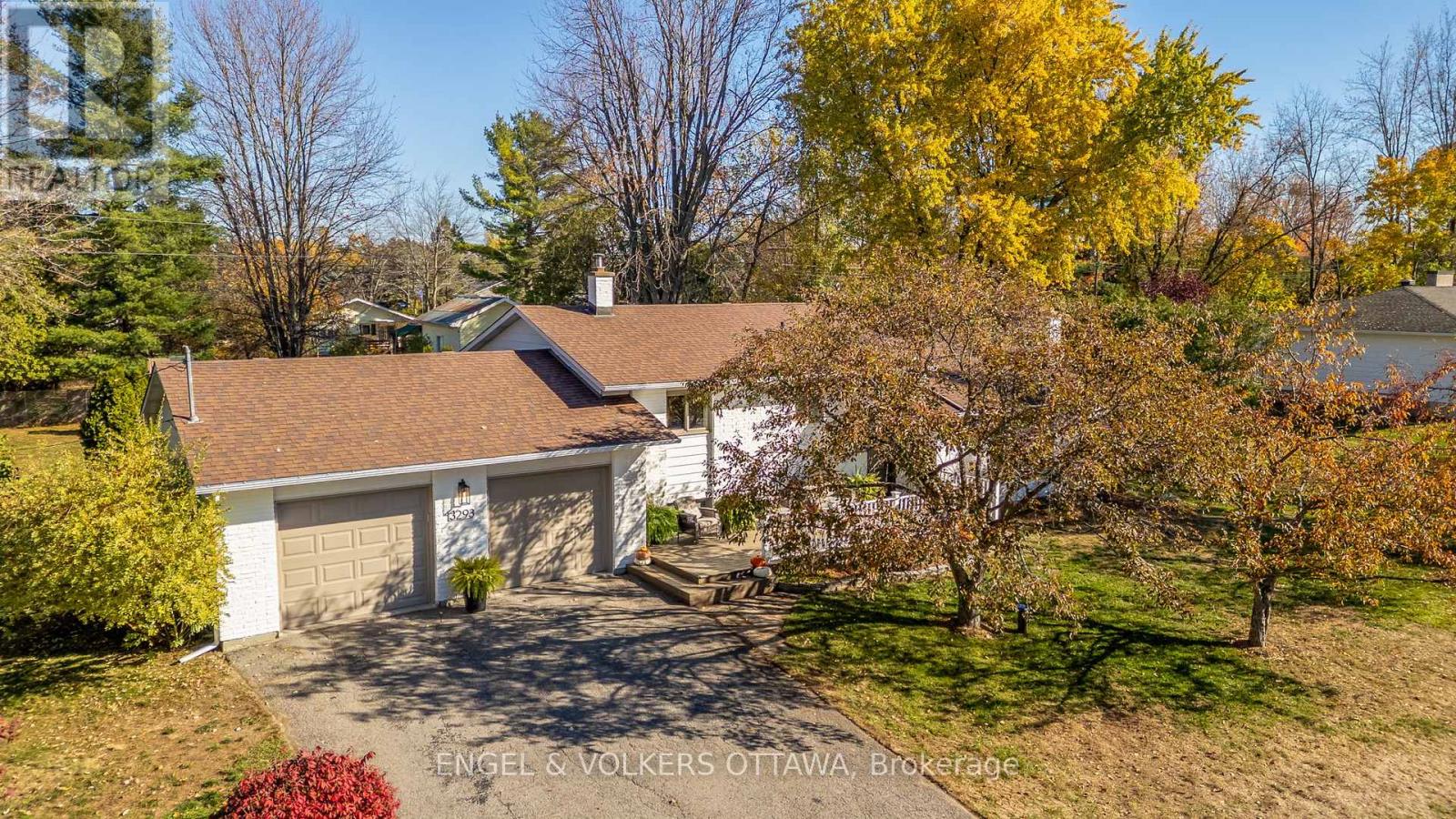 3293 Warner Way, Ottawa, Ontario  K0A 2W0 - Photo 44 - X12501496