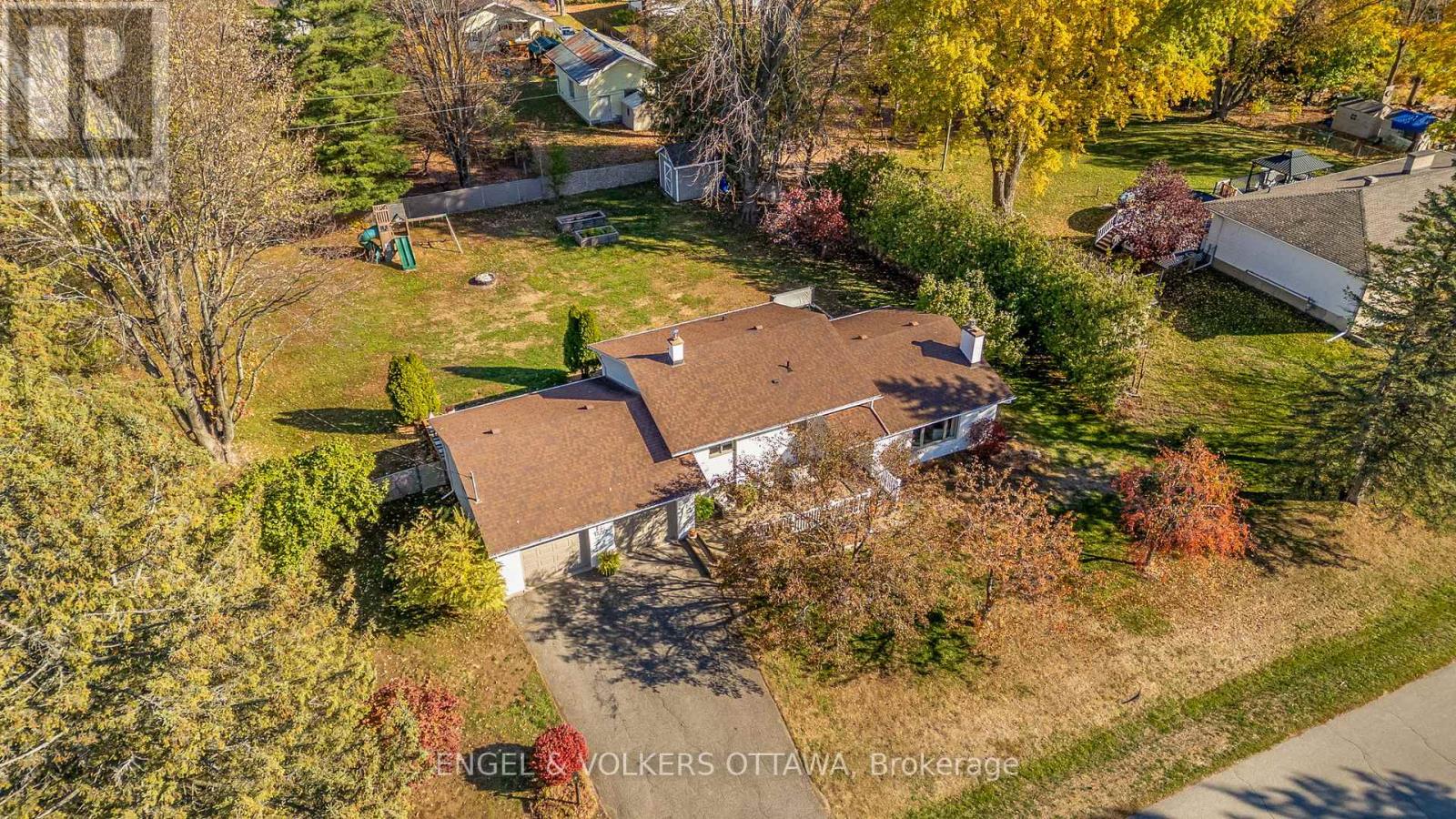 3293 Warner Way, Ottawa, Ontario  K0A 2W0 - Photo 45 - X12501496