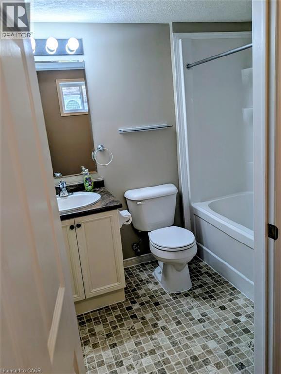 35 Mountford Drive Unit# 94, Guelph, Ontario  N1E 0G6 - Photo 12 - 40760457