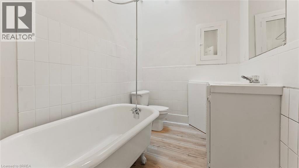 4 St George Street Unit# 2, Brantford, Ontario  N3R 1V1 - Photo 11 - 40767380