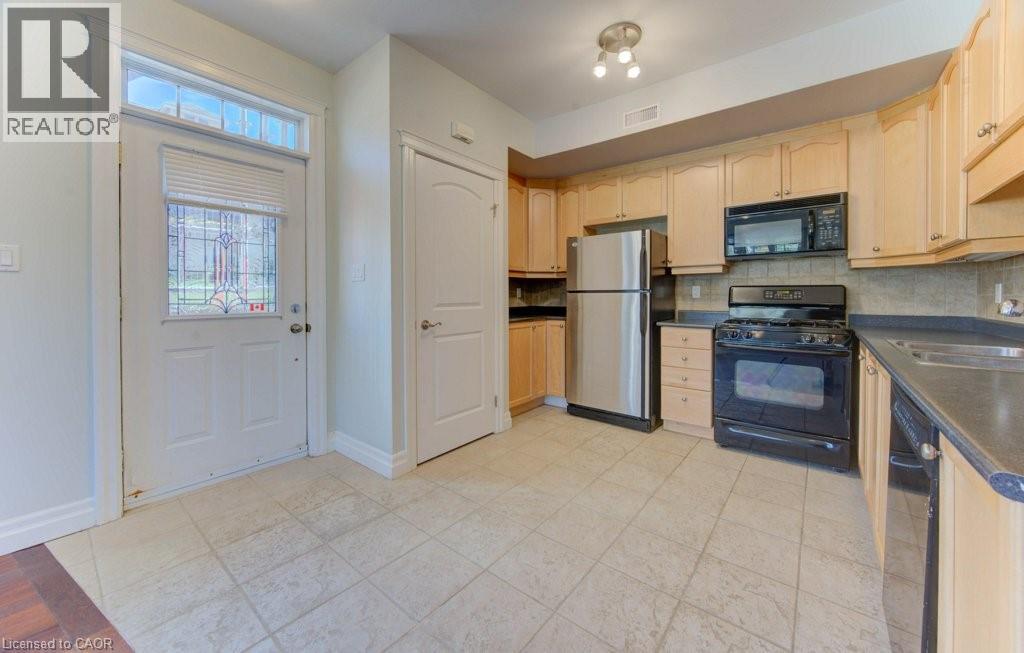 555 King Street E Unit# 101, Kitchener, Ontario  N2G 2L9 - Photo 3 - 40778273
