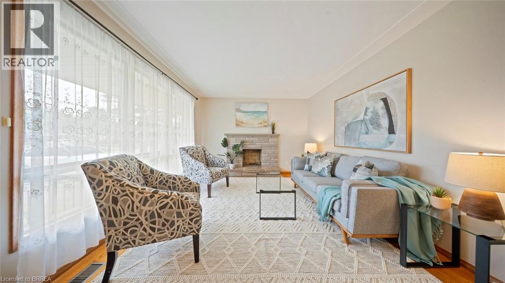 25 Kensington Avenue, Brantford, Ontario  N3R 3N6 - Photo 5 - 40775487