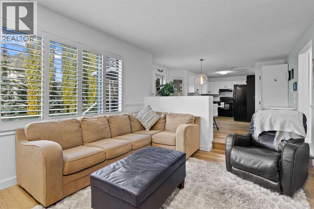 104 Hampshire Close Nw, Calgary, Alberta  T3A 4X9 - Photo 18 - A2267985