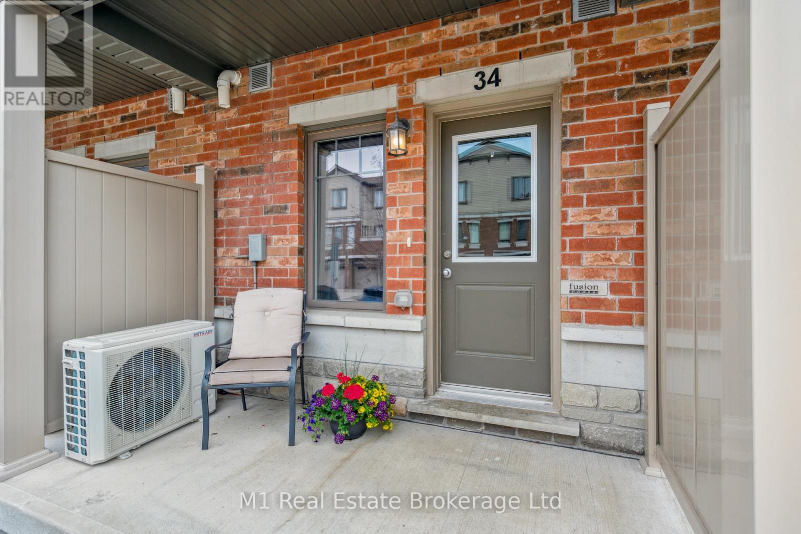 34 - 39 Kay Crescent, Guelph, Ontario  N1L 0N5 - Photo 4 - X12501590