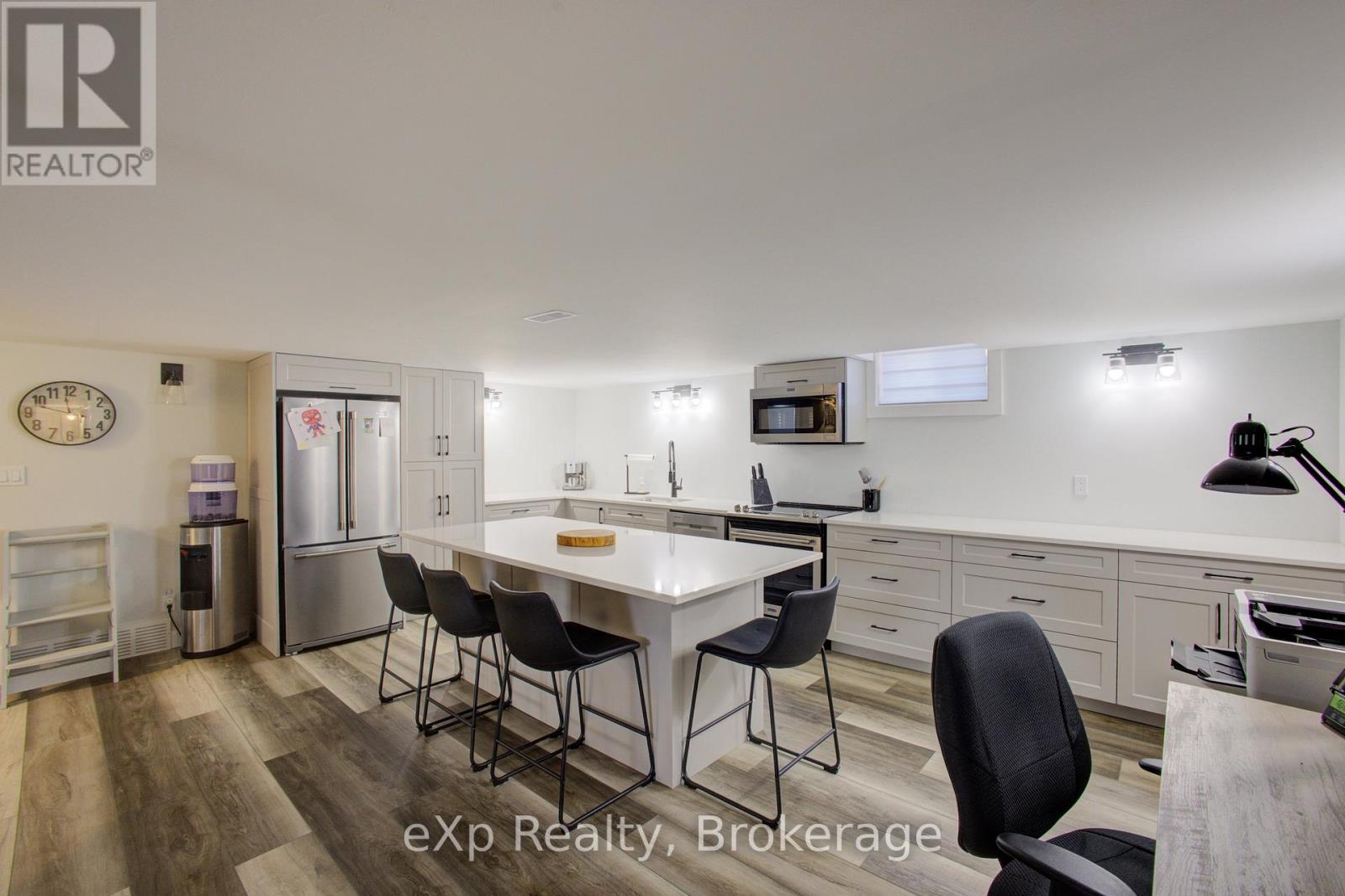 156 Sparling Street, Huron East, Ontario  N0K 1W0 - Photo 27 - X12501646