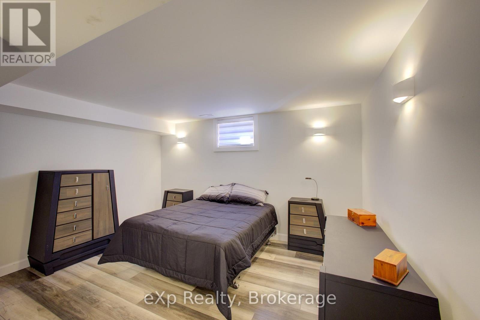 156 Sparling Street, Huron East, Ontario  N0K 1W0 - Photo 31 - X12501646