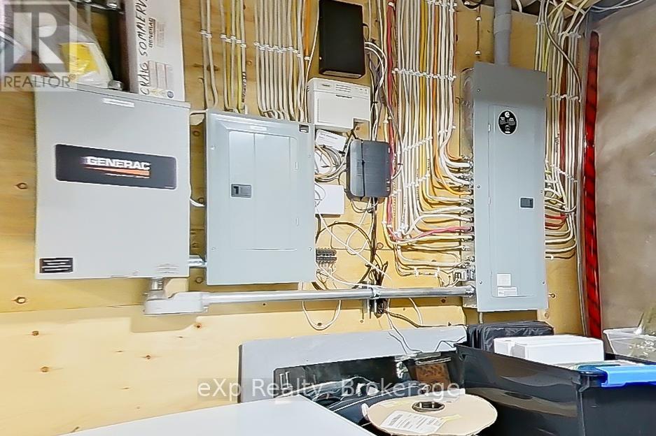 156 Sparling Street, Huron East, Ontario  N0K 1W0 - Photo 32 - X12501646