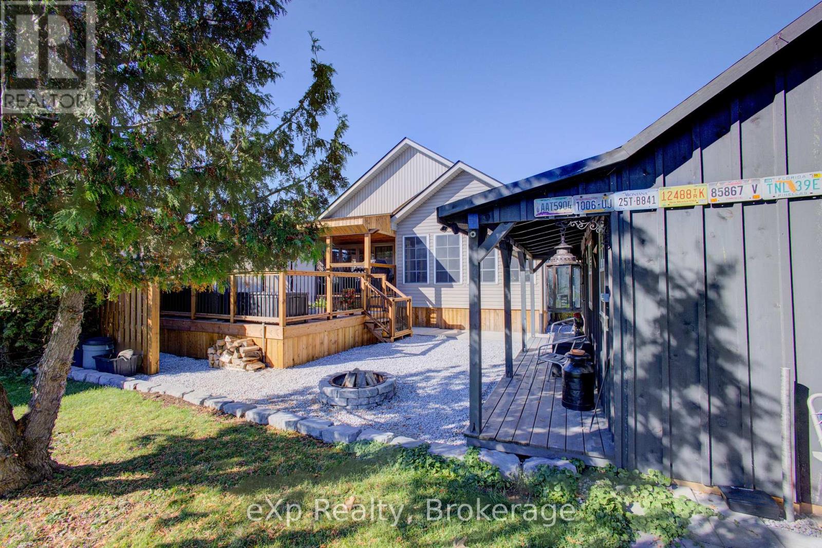 156 Sparling Street, Huron East, Ontario  N0K 1W0 - Photo 34 - X12501646