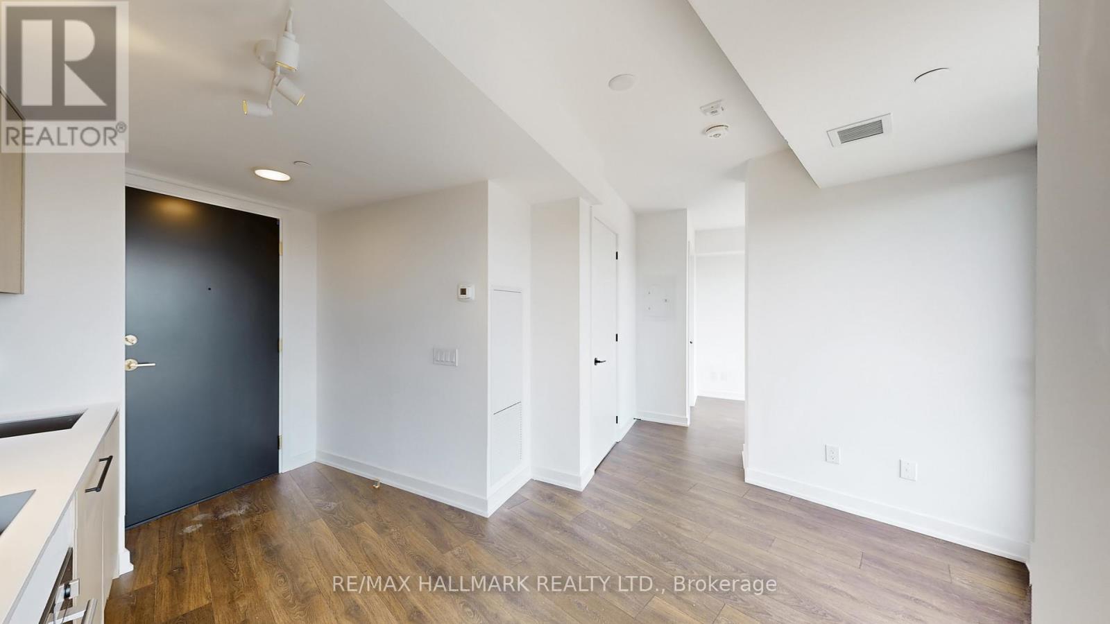 703 - 5 Lakeview Avenue, Toronto, Ontario  M6J 0H3 - Photo 7 - C12357469