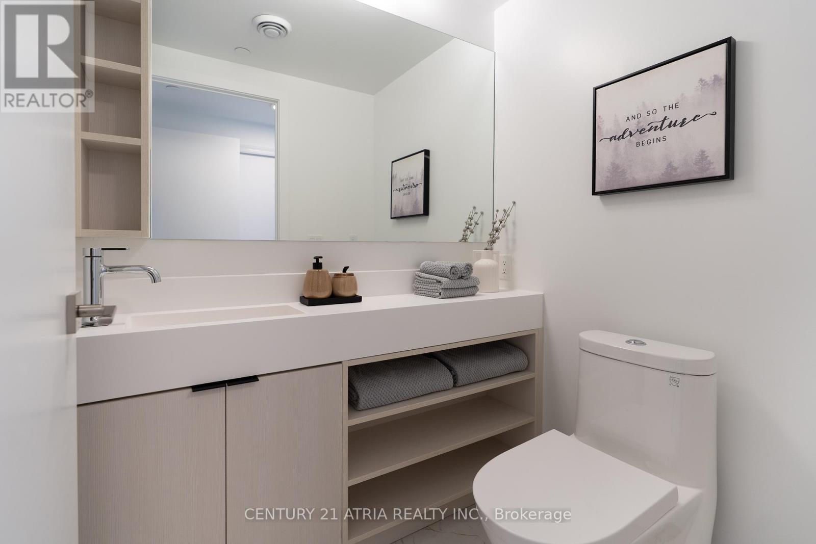 2303 - 252 Church Street, Toronto, Ontario  M5B 0E6 - Photo 6 - C12477731