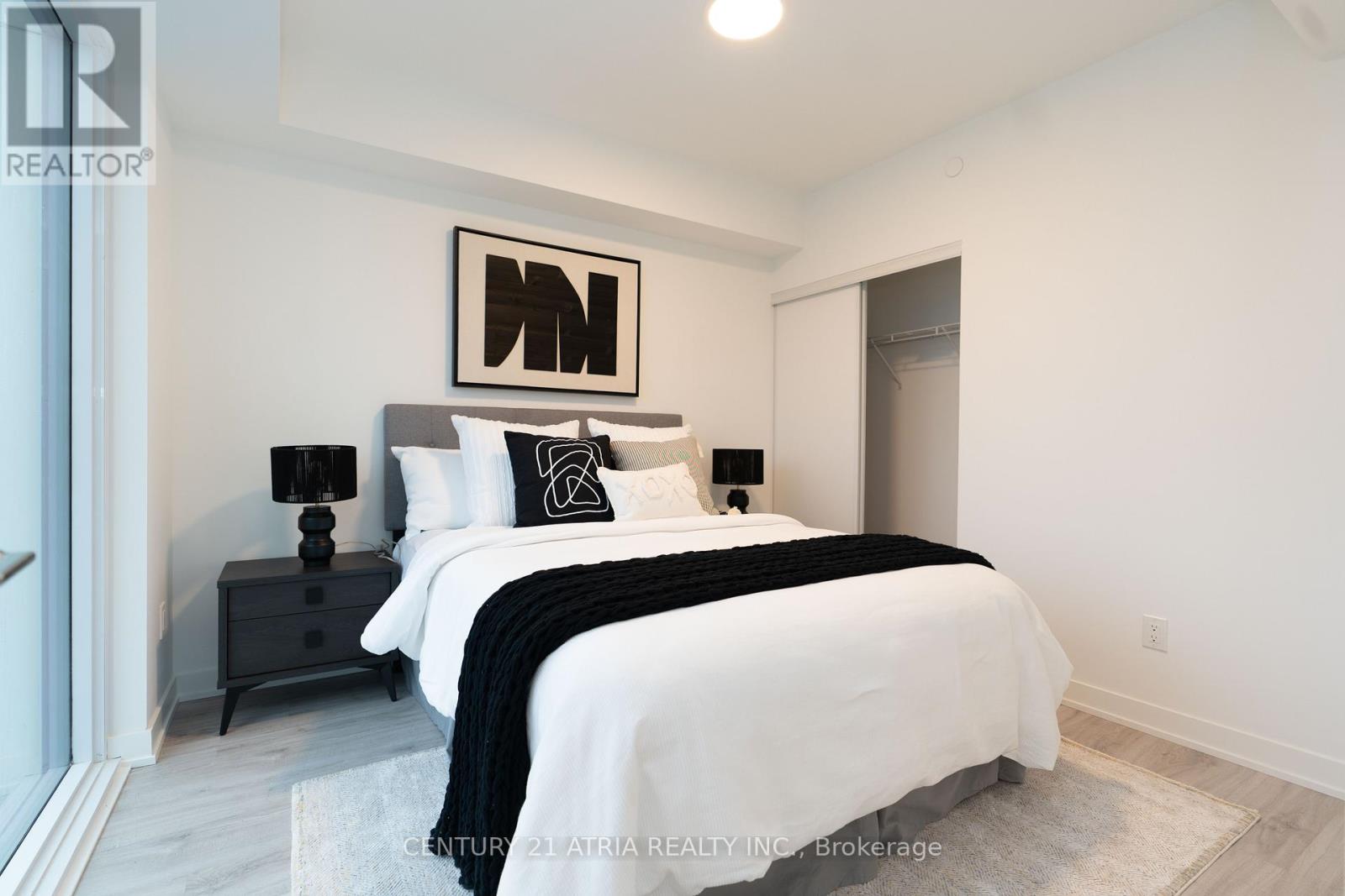 4305 - 252 Church Street, Toronto, Ontario  M5B 0E6 - Photo 2 - C12477754