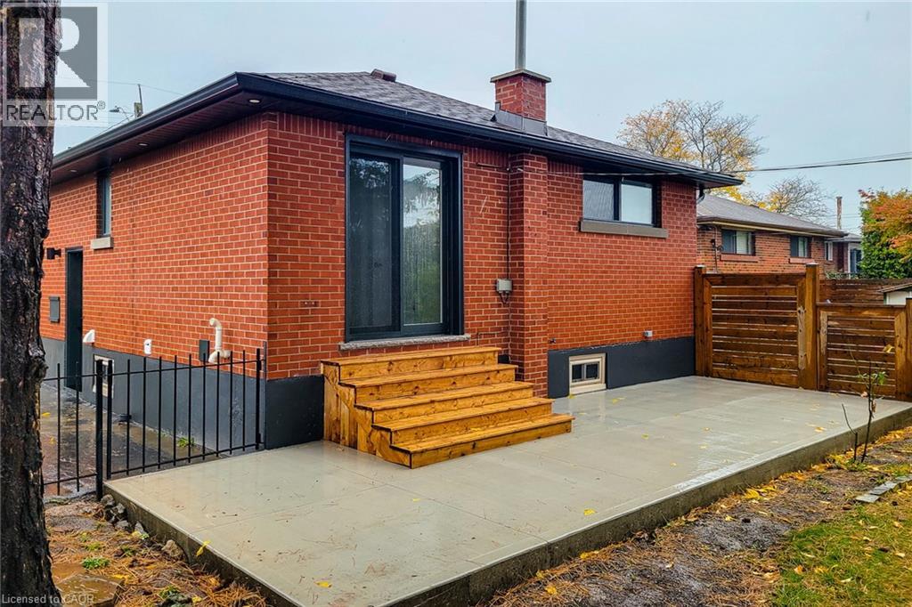 53 Winchester Boulevard, Hamilton, Ontario  L8T 2M7 - Photo 4 - 40784878