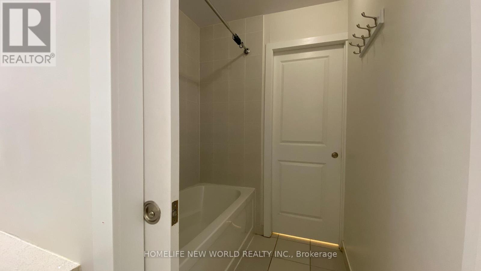 510 - 7 Kenaston Gardens, Toronto (Bayview Village), Ontario  M2K 1G7 - Photo 12 - C12501624